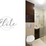 Elite Hamptons Old Town