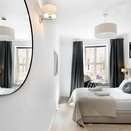 Elite Hamptons Old Town Апартаменты Гданьск
