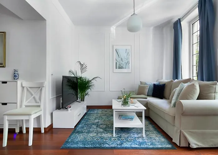 Elite Hamptons Old Town Daire