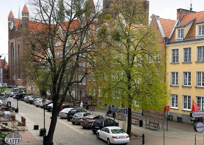 Elite Hamptons Old Town Daire